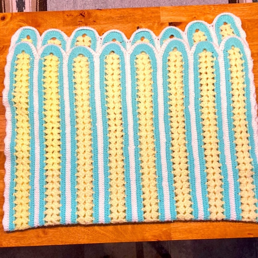 Green, Yellow and White Crochet Baby Blanket